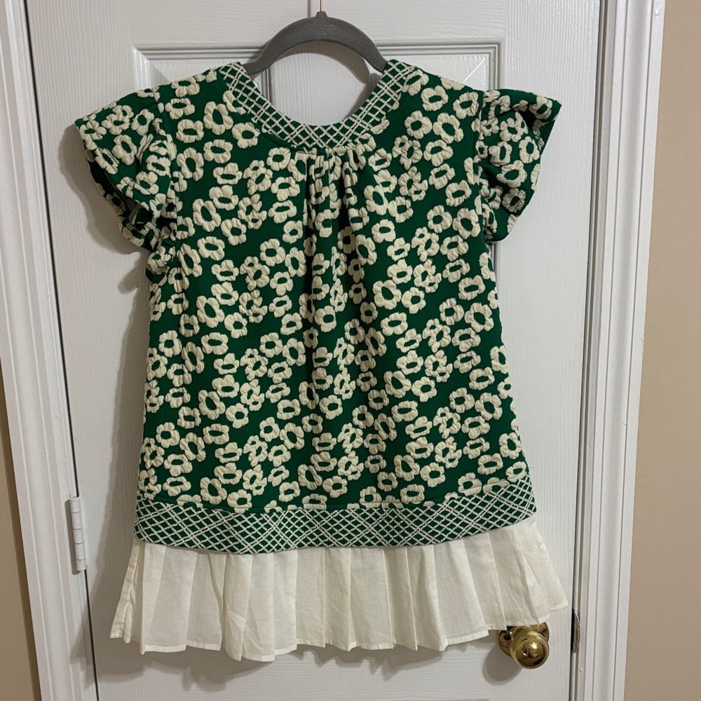 Green and Cream Floral Ruffle-Hem Tunic